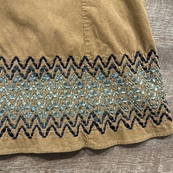 Boden khaki tan brown corduroy skirt with blue Rick rack detail size 8 - Picture 8 of 10